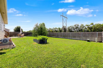 1125 Prairie Hill Cir, Park City, KS 67219