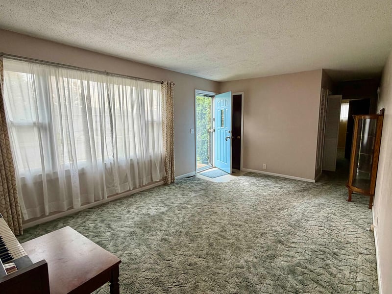 1602 Hickory , Salina, KS 67401