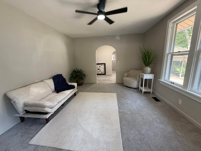 731 Belmont St, Wichita, KS 67218