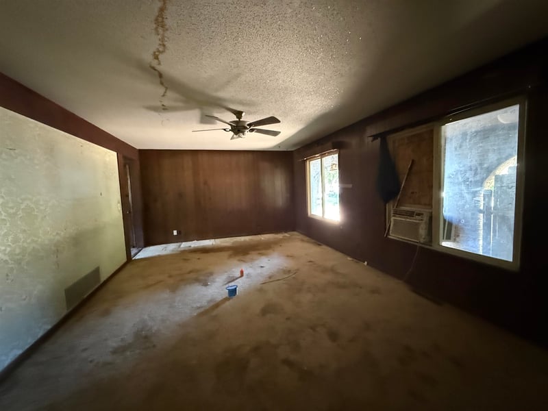 1319 Joyce St, El Dorado, KS 67042