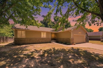 1610 N Pine Grove St, Wichita, KS 67212