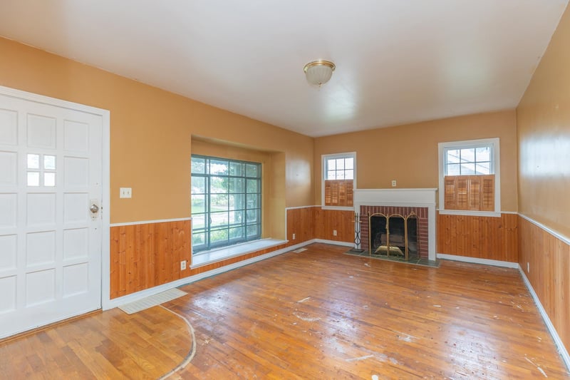 524 Brown St, Salina, KS 67401