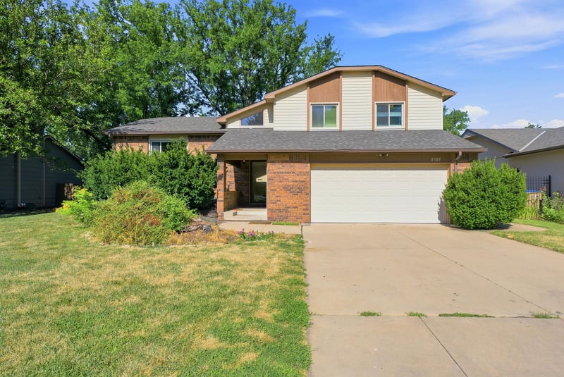 2107 Murray Cir, Wichita, KS 67212