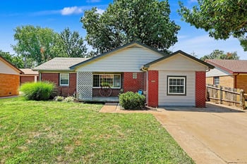 215 Alexander , Haysville, KS 67060