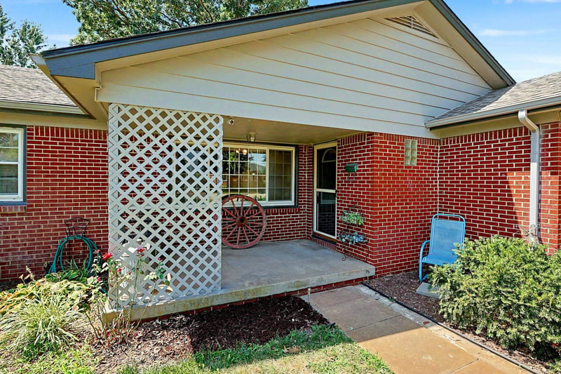 215 W Alexander, Haysville, KS 67060
