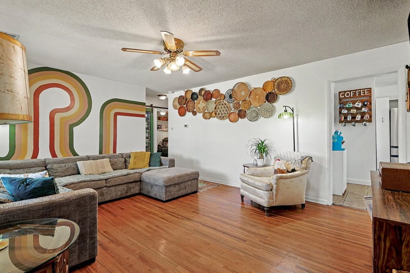 215 W Alexander, Haysville, KS 67060