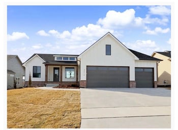16225 W Meribeau Ct, Wichita, KS 67052
