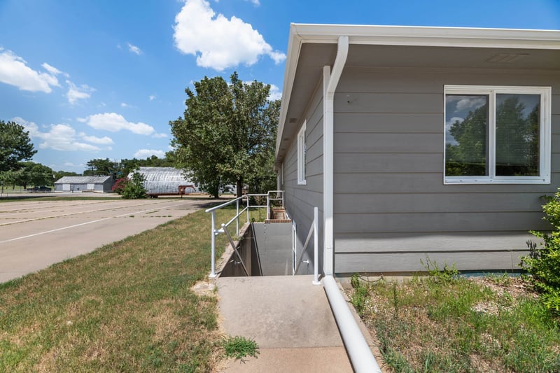 106 Shadybrook , Cheney, KS 67025