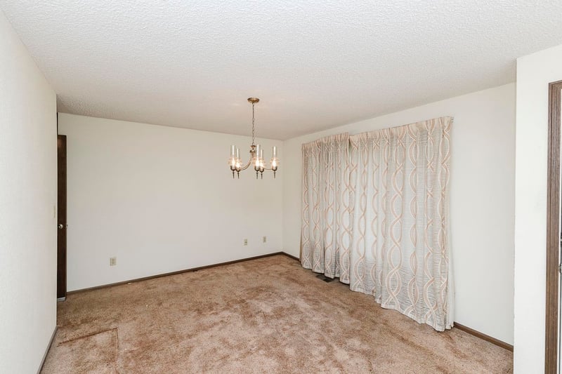 3231 N Brookfield, Wichita, KS 67226