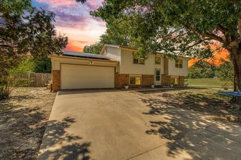 3247 N Cranberry St, Wichita, KS 67226-1247