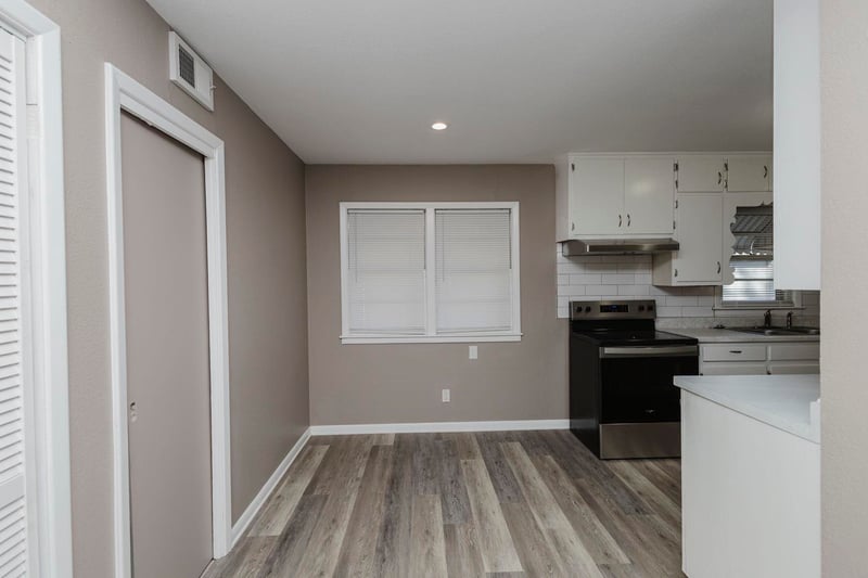 2869 Mosley , Wichita, KS 67216
