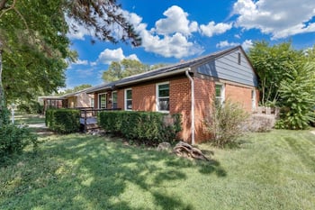 1920 S Fabrique Dr, Wichita, KS 67218-4736
