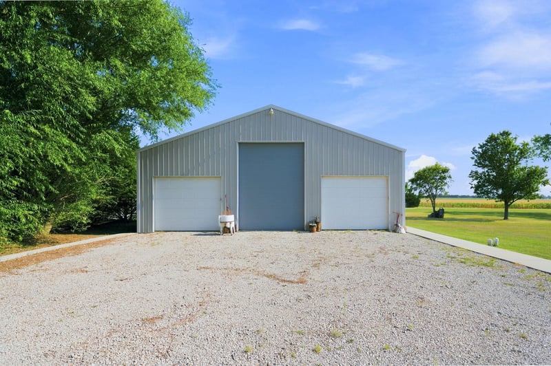 15300 Breezy Ln, Colwich, KS 67030
