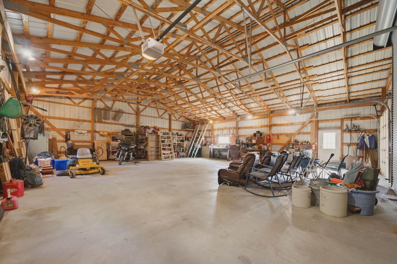 15300 Breezy Ln, Colwich, KS 67030