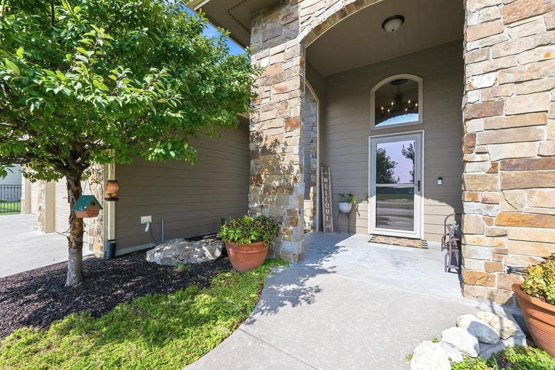2319 Vintage Dr, Andover, KS 67002