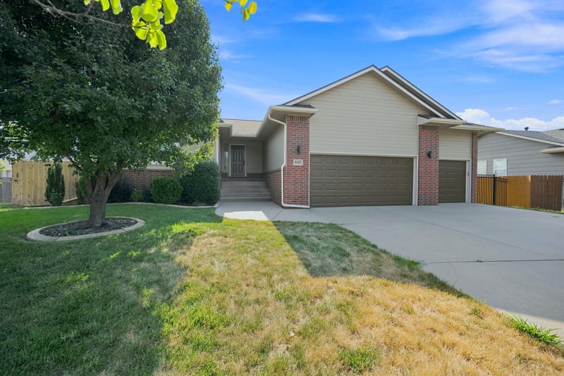 5112 Saker Cir, Wichita, KS 67219