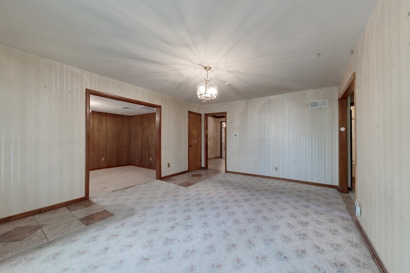 2656 Poplar St, Wichita, KS 67219