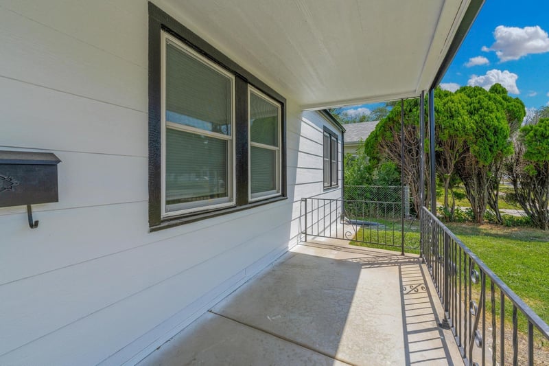 2430 Washington , Wichita, KS 67216