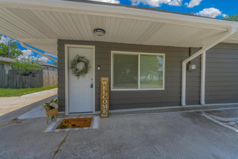 2811 Maxwell , Wichita, KS 67217