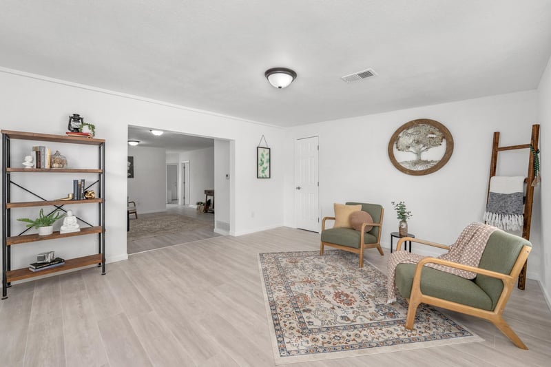 2811 Maxwell , Wichita, KS 67217