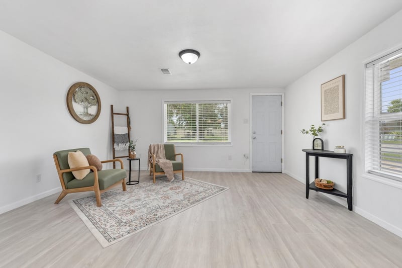 2811 Maxwell , Wichita, KS 67217