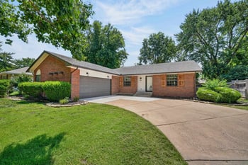 8241 E Tamarac Ln, Wichita, KS 67206