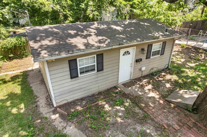 712 S Terrace Dr, Wichita, KS 67218