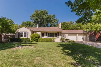 239 S Parkwood, Wichita, KS 67218