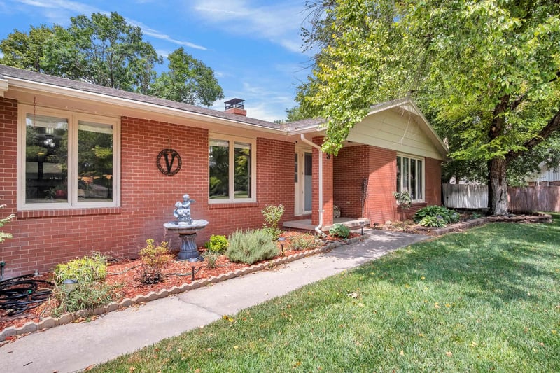 3 Sycamore Ct, Newton, KS 67114