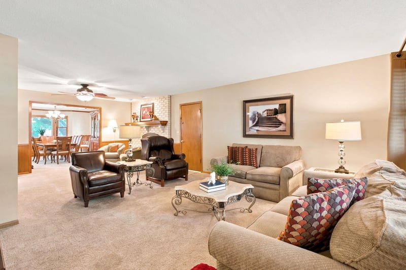 1649 Kessler , Wichita, KS 67203