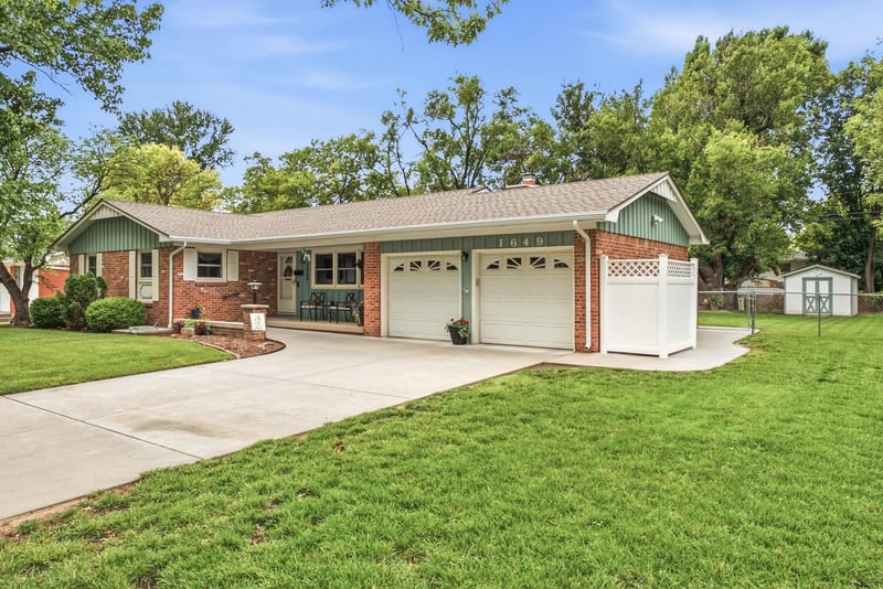 1649 Kessler , Wichita, KS 67203