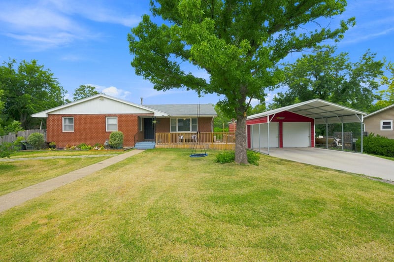 416 N Douglas, Wellington, KS 67152