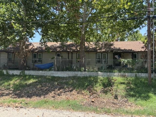 1844-1908 5th St, Salina, KS 67401
