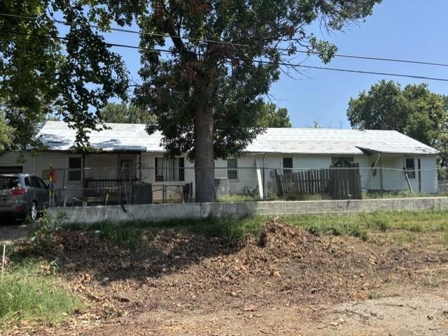 1844-1908 5th St, Salina, KS 67401