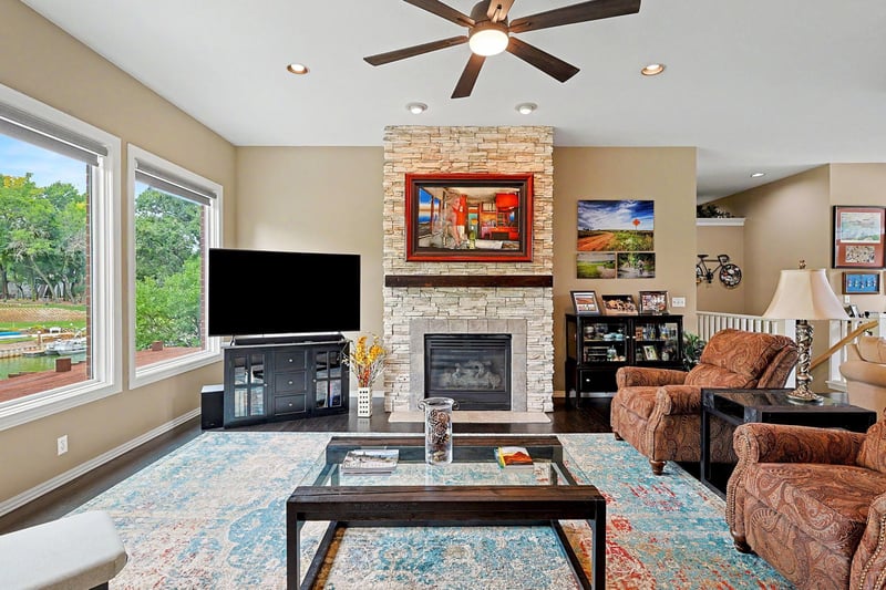 5021 Harborside Ct, Wichita, KS 67204-2371