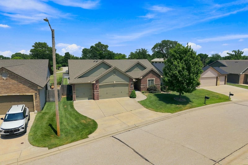 15106 Slope St, Wichita, KS 67235