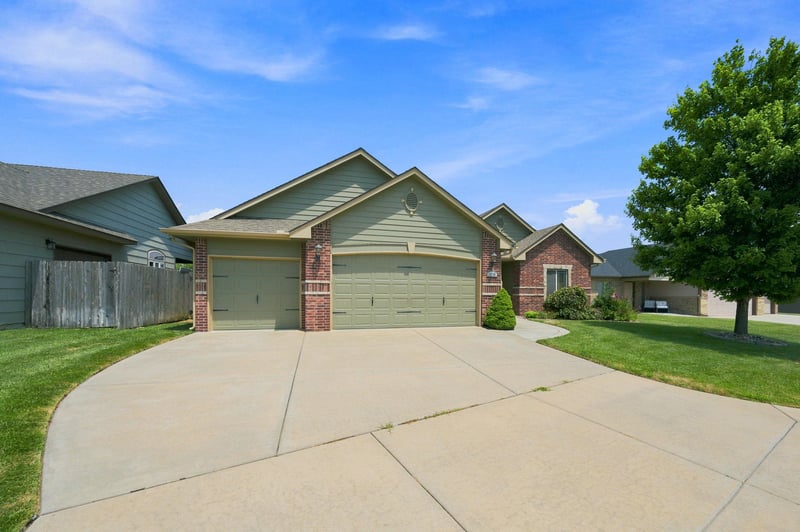 15106 Slope St, Wichita, KS 67235