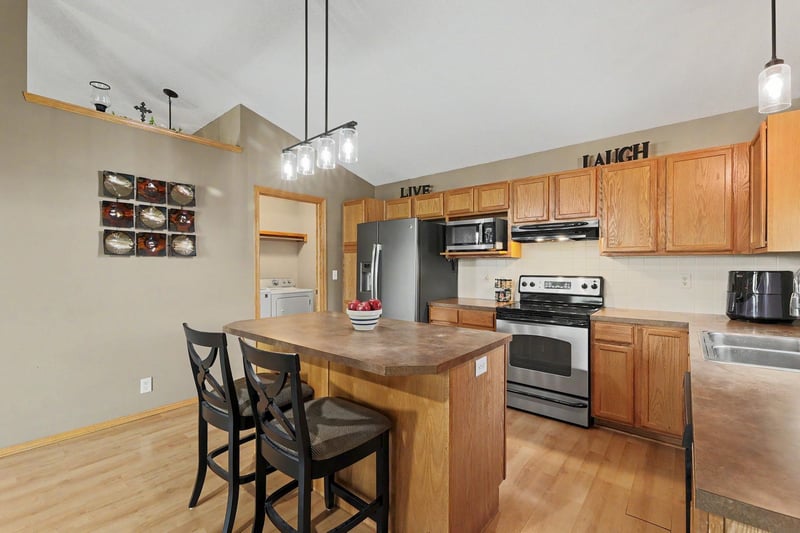 1051 Aksarben Ct, Wichita, KS 67235