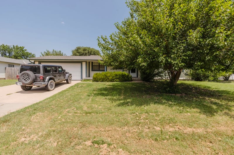 4914 Looman , Wichita, KS 67220