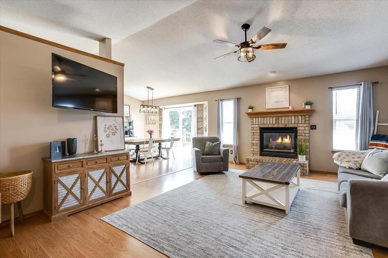 1726 Prairie Run Cir, Mulvane, KS 67110