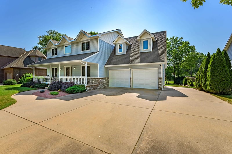 925 Honeybrook Ln, Derby, KS 67037-3621