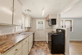 1128 N Custer Ave, Wichita, KS 67203