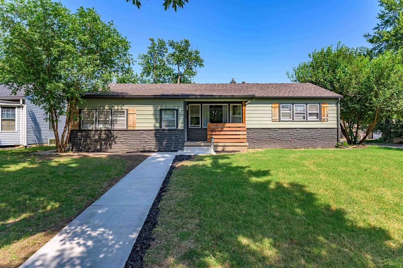 1858 Volutsia Ave, Wichita, KS 67211-4733