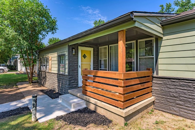 1858 Volutsia Ave, Wichita, KS 67211-4733