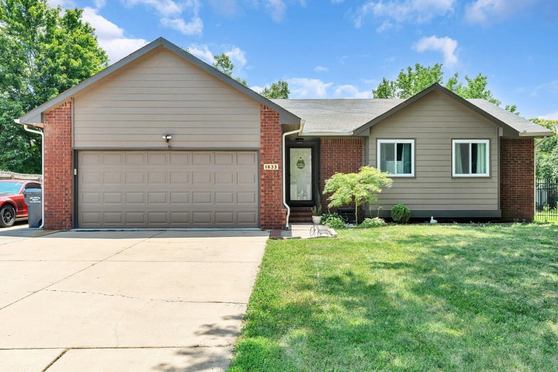 1833 Shefford , Wichita, KS 67212