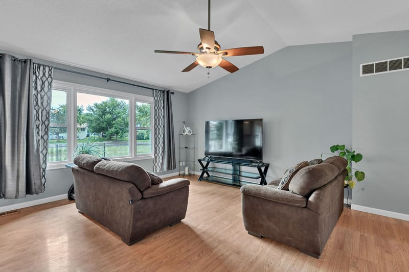 1833 Shefford , Wichita, KS 67212