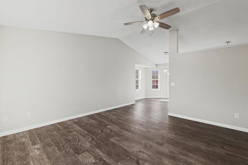 1813 Pine Grove St, Wichita, KS 67212