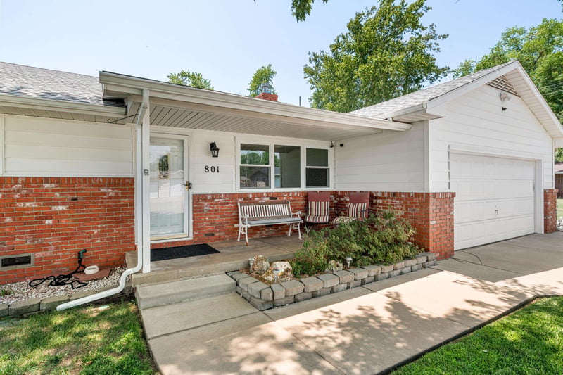 801 Emerson Ave, Wichita, KS 67212