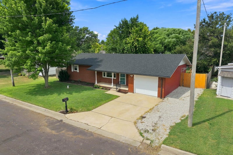413 5th , Colwich, KS 67030