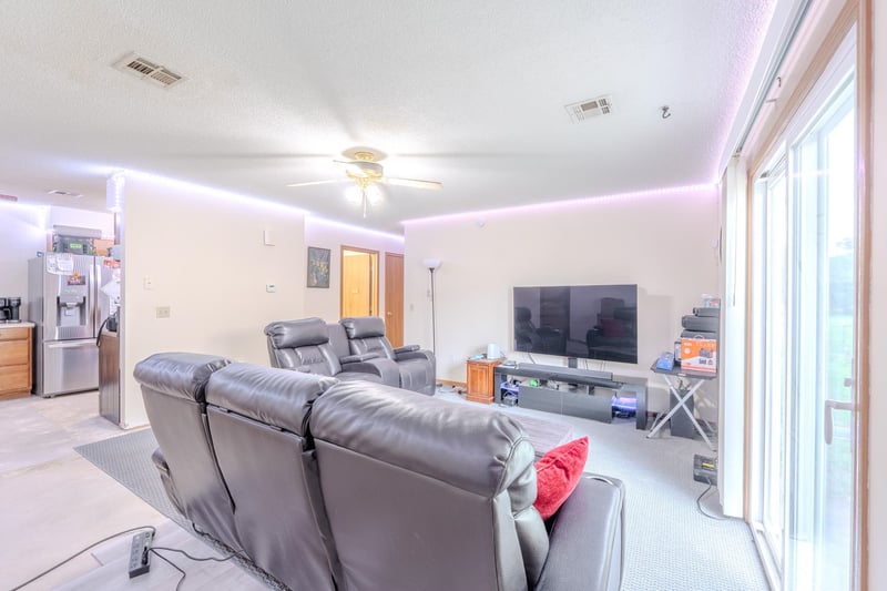 203 Westview Dr, Derby, KS 67037